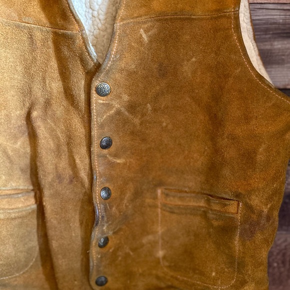 Vintage Leather Sherpa Vest - Picture 2 of 6